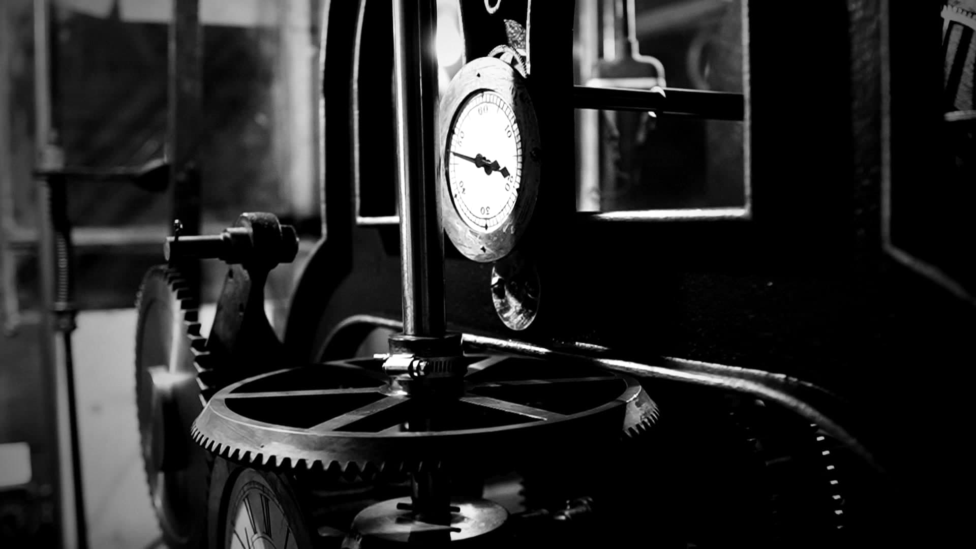 Clock with dial, from EP 18 with Horologist Dorian Clair